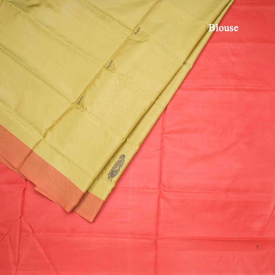 Vaazhai Naar Olive Green Saree With Thread Buttas And Contrast Pallu