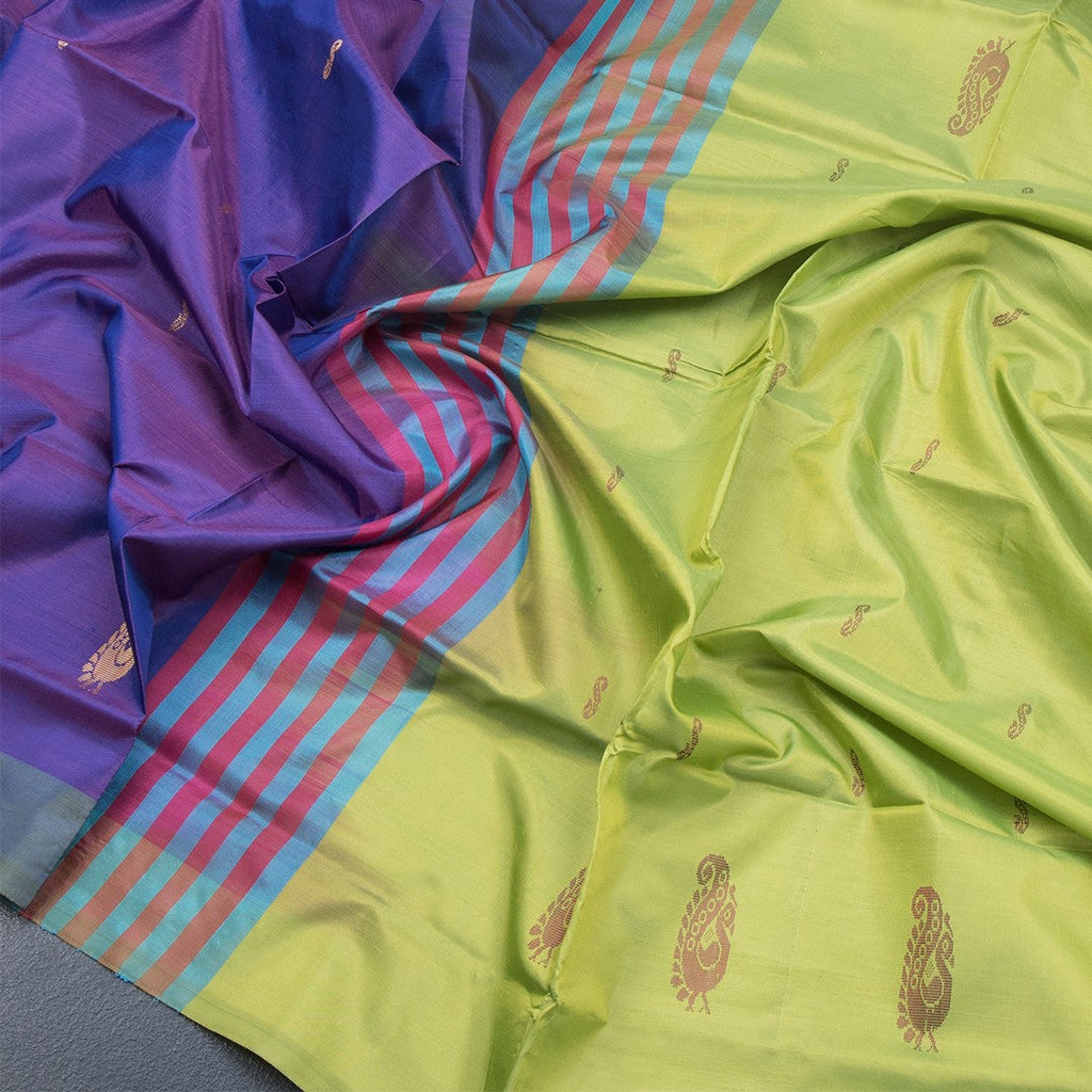Vaazhai Naar Purple Saree With Thread Buttas And Contrast Pallu 02