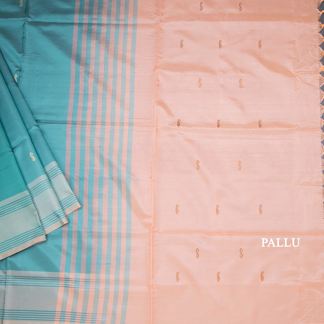 Vaazhai Naar Peacock Green Saree With Thread Buttas And Contrast Pallu