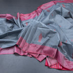 Vaazhai Naar Grey Saree With Thread Buttas And Contrast Pallu 02
