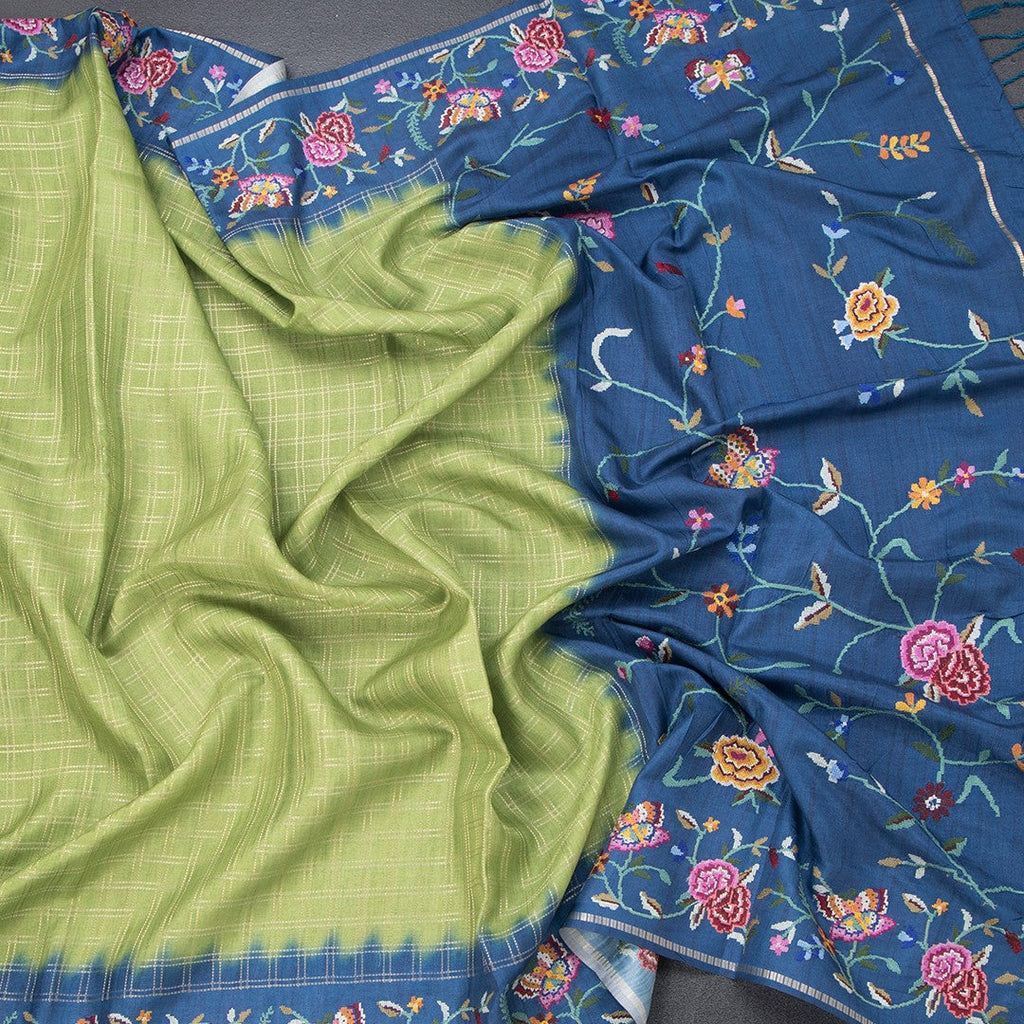 Raw Silk Parrot Green Zari Checked Saree And Thread Border