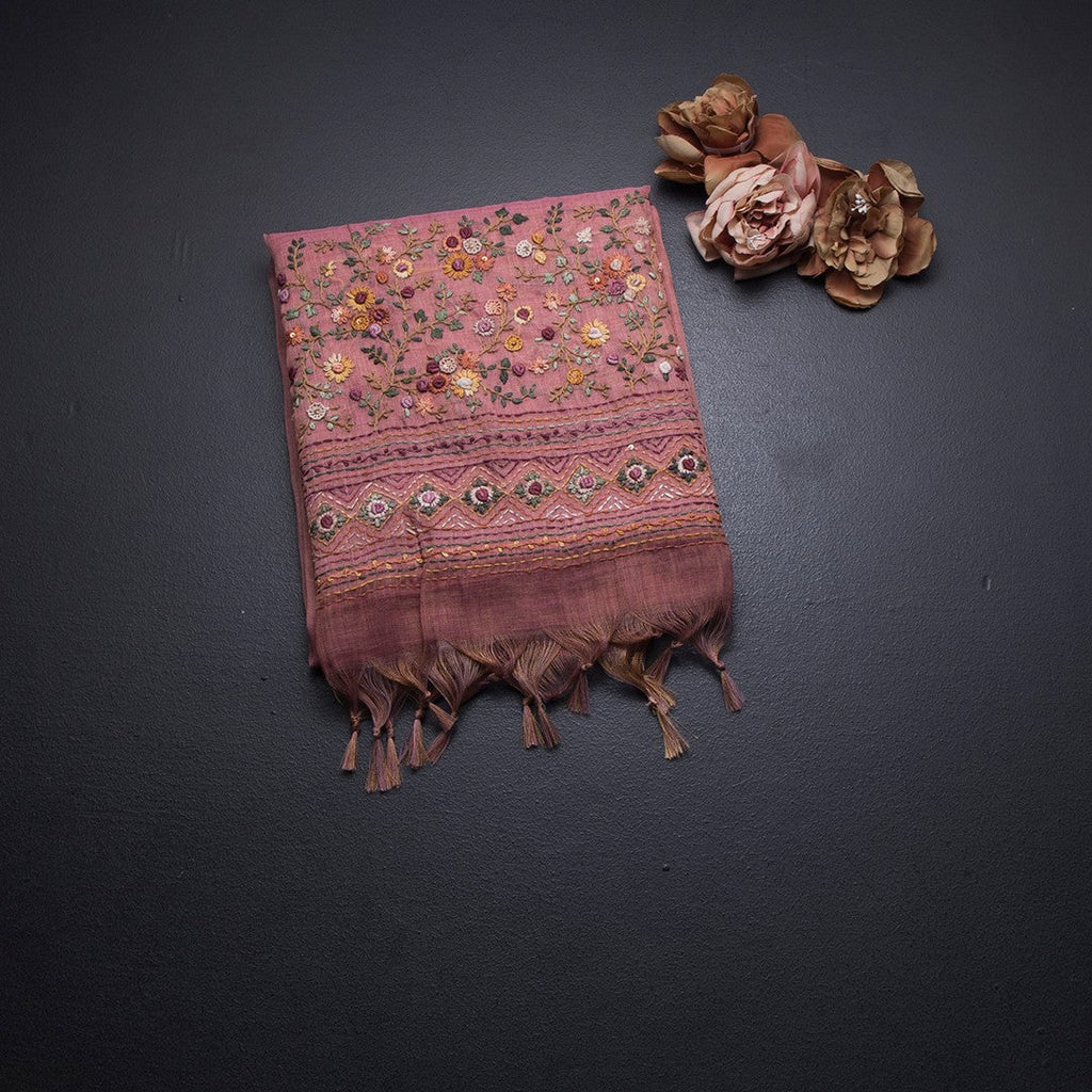 Linen Peach Floral Thread Work Saree 02