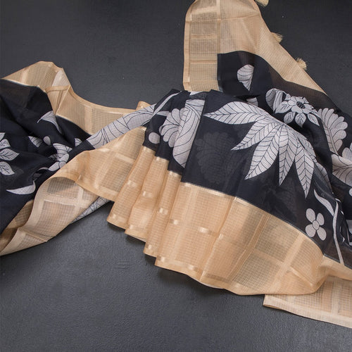 Kota Black Floral Printed Saree And Zari Checked Border 03