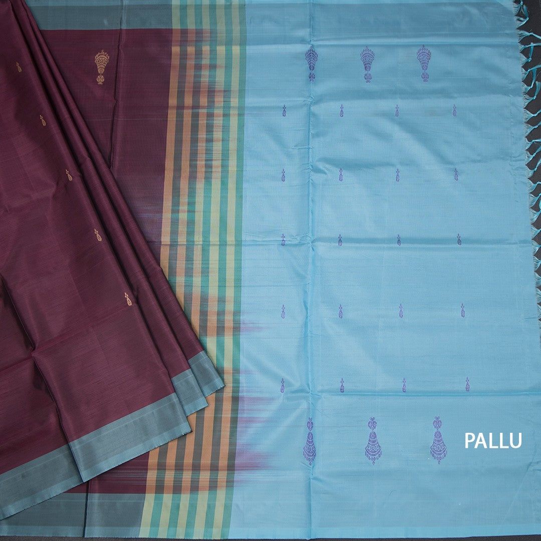 Vaazhai Naar Maroon Saree With Thread Buttas And Contrast Pallu