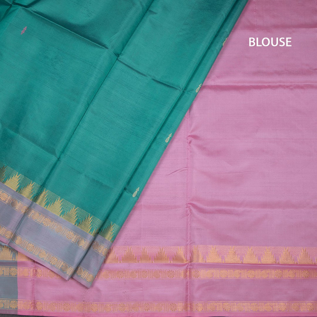 Vaazhai Naar Green Saree With Thread Buttas And Contrast Pallu