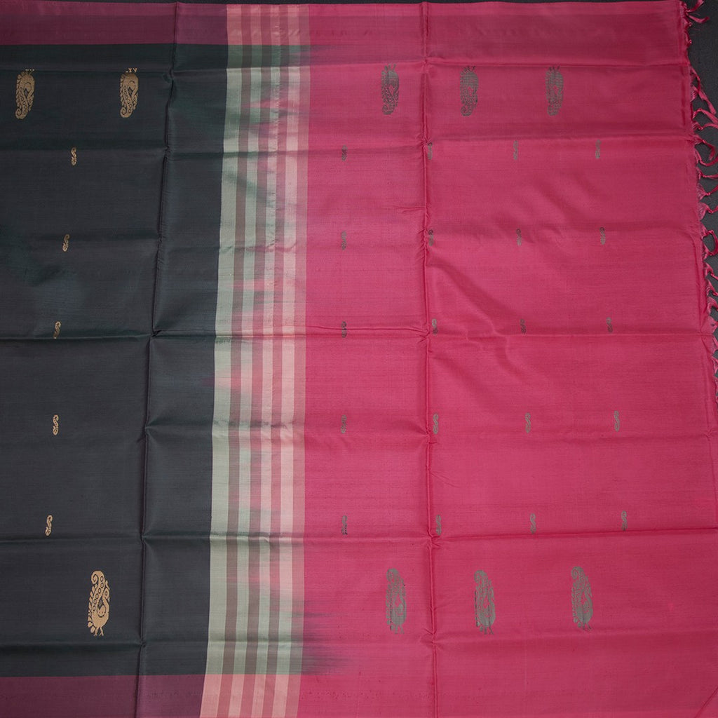 Vaazhai Naar Shot Colour Saree With Thread Buttas And Contrast Pallu 05