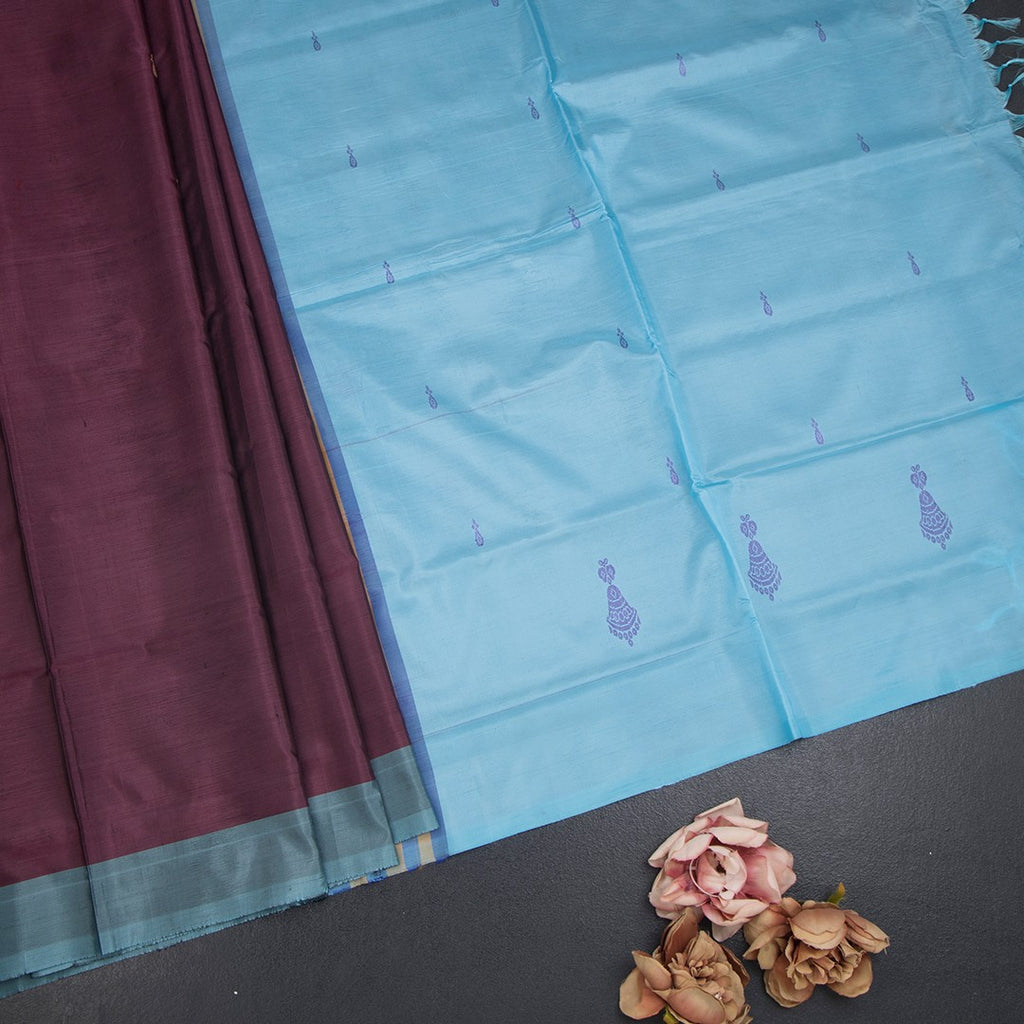 Vaazhai Naar Maroon Saree With Thread Buttas And Contrast Pallu 02