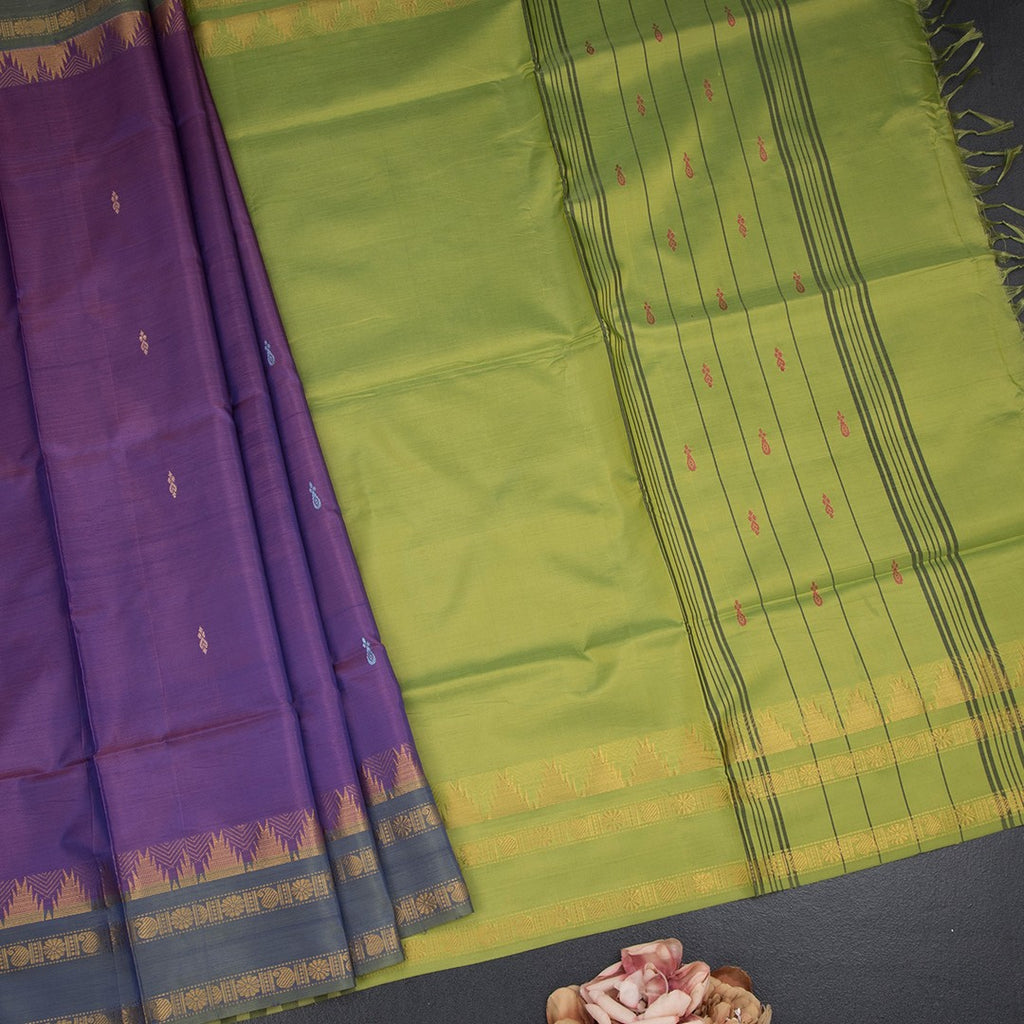 Vaazhai Naar Shot Colour Saree With Thread Buttas And Contrast Pallu 06