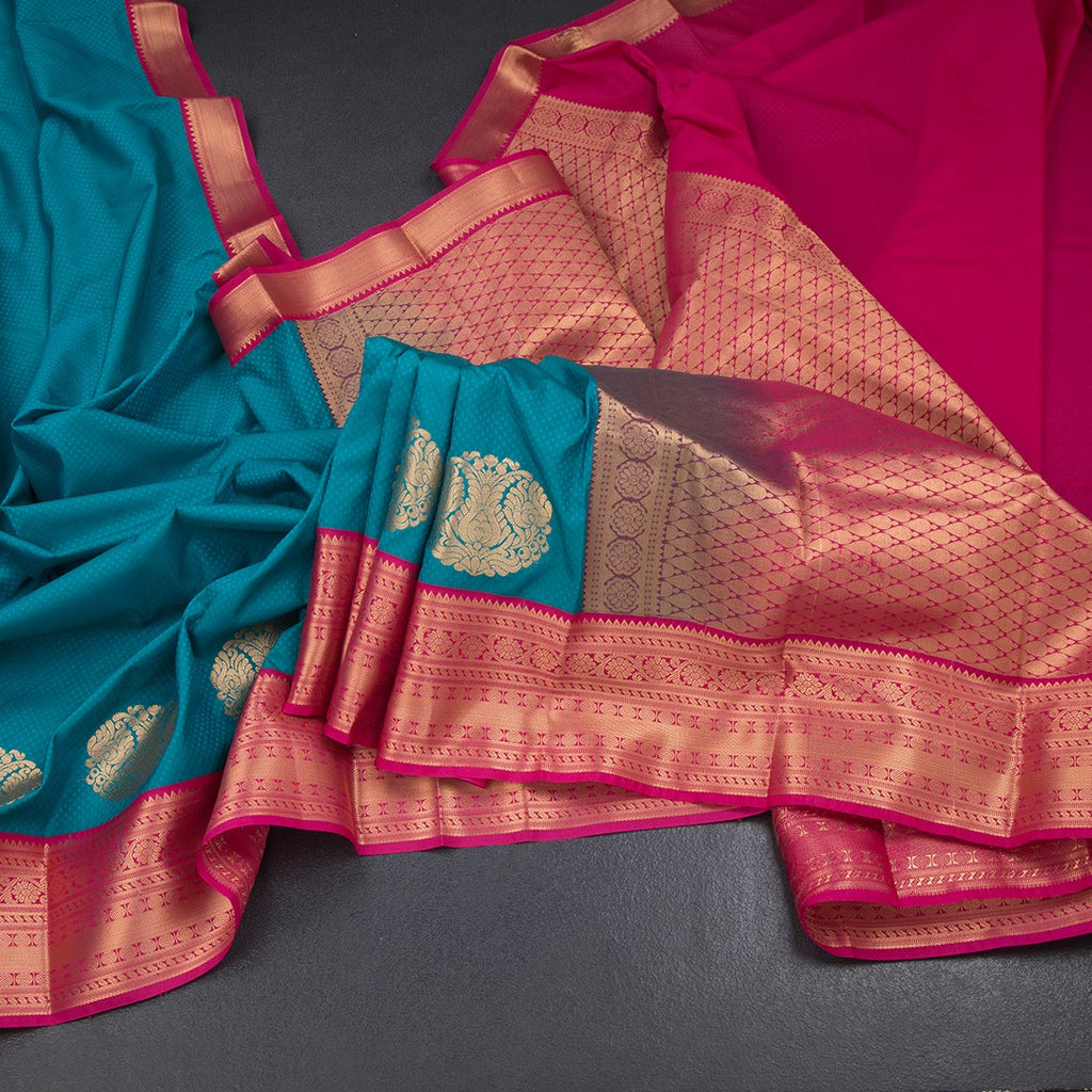 Art Silk Peacock Green Zari Worked Saree 08