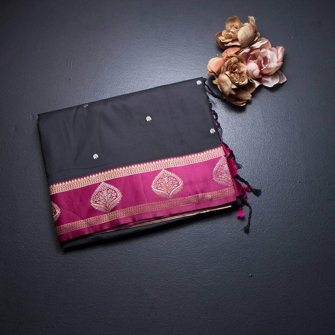 RTSR42074-1-Art-Silk-Black-Saree-With-Zari-Buttas-And-Zari-Border-fold