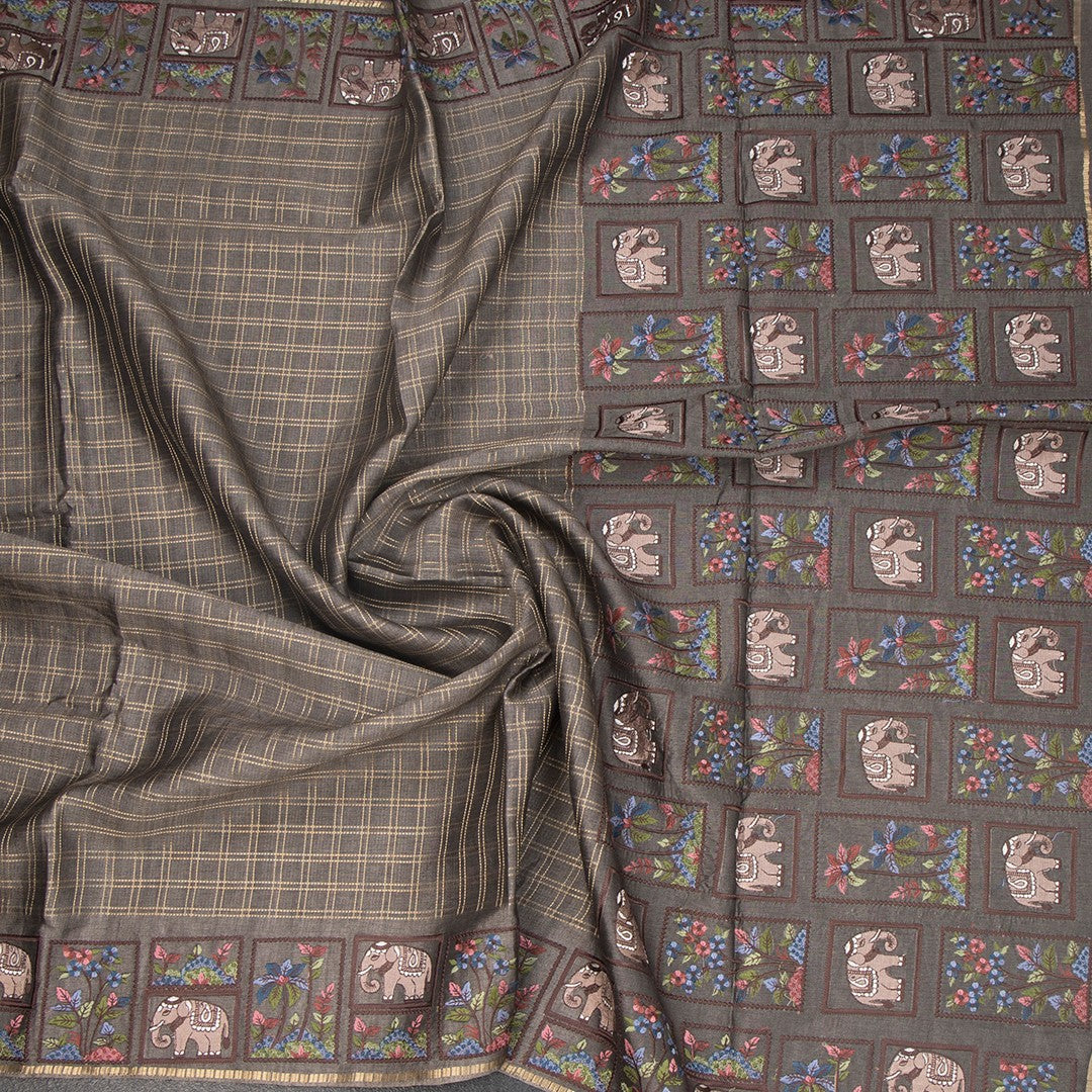 RTSR42119-5-Raw-Silk-Grey-Zari-Checked-With-Thread-Work-Saree-crush