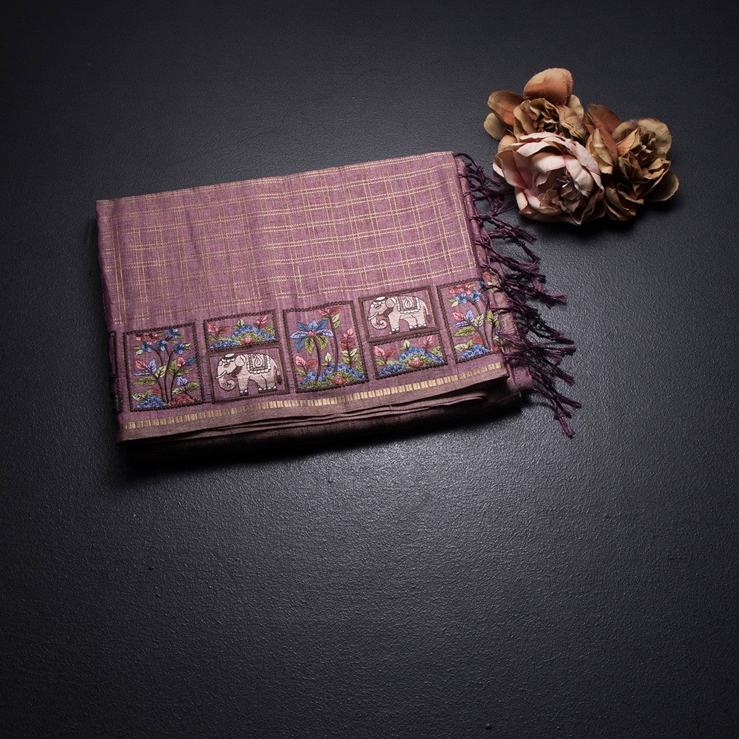 RTSR42120-1-Raw-Silk-Onion-Pink-Zari-Checked-With-Thread-Work-Saree-fold