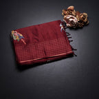 RTSR42121-1-Raw-Silk-Maroon-Zari-With-Thread-Work-Saree-In-Birds-Design-fold