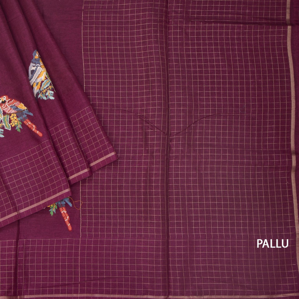 RTSR42126-3-Raw-Silk-Wine-Zari-With-Thread-Work-Saree-In-Birds-Design-pallu