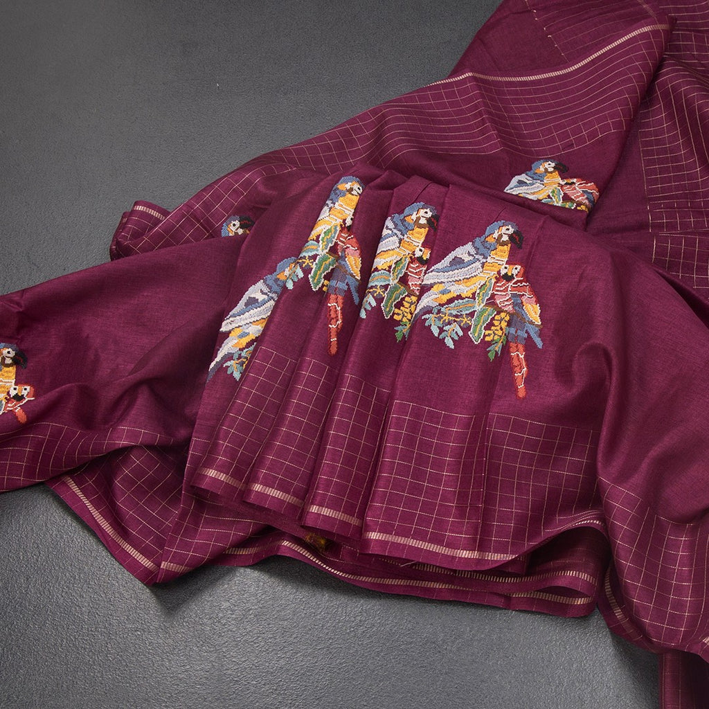 RTSR42126-Raw-Silk-Wine-Zari-With-Thread-Work-Saree-In-Birds-Design-main