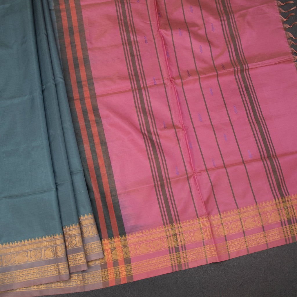 RTSR42142-1-Vaazhai-Naar-Grey-Saree-With-Thread-Buttas-And-Contrast-Pallu-04-fold