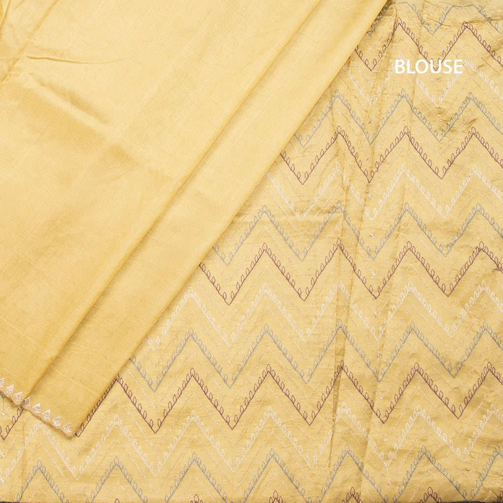 RTSR42177-4-Raw-Silk-Sandal-Thread-Work-Saree-With-Birds-Design-blouse
