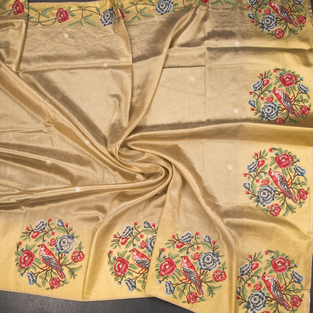 RTSR42195-5-Tissue-Gold-Saree-With-Zari-Buttas-And-Thread-Border-02-crush