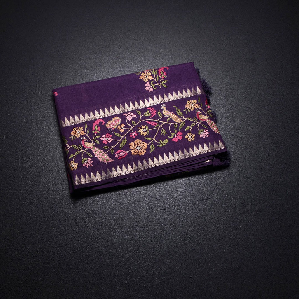 RTSR42206-1-Raw-Silk-Dark-Purple-Floral-Thread-Work-Saree-fold