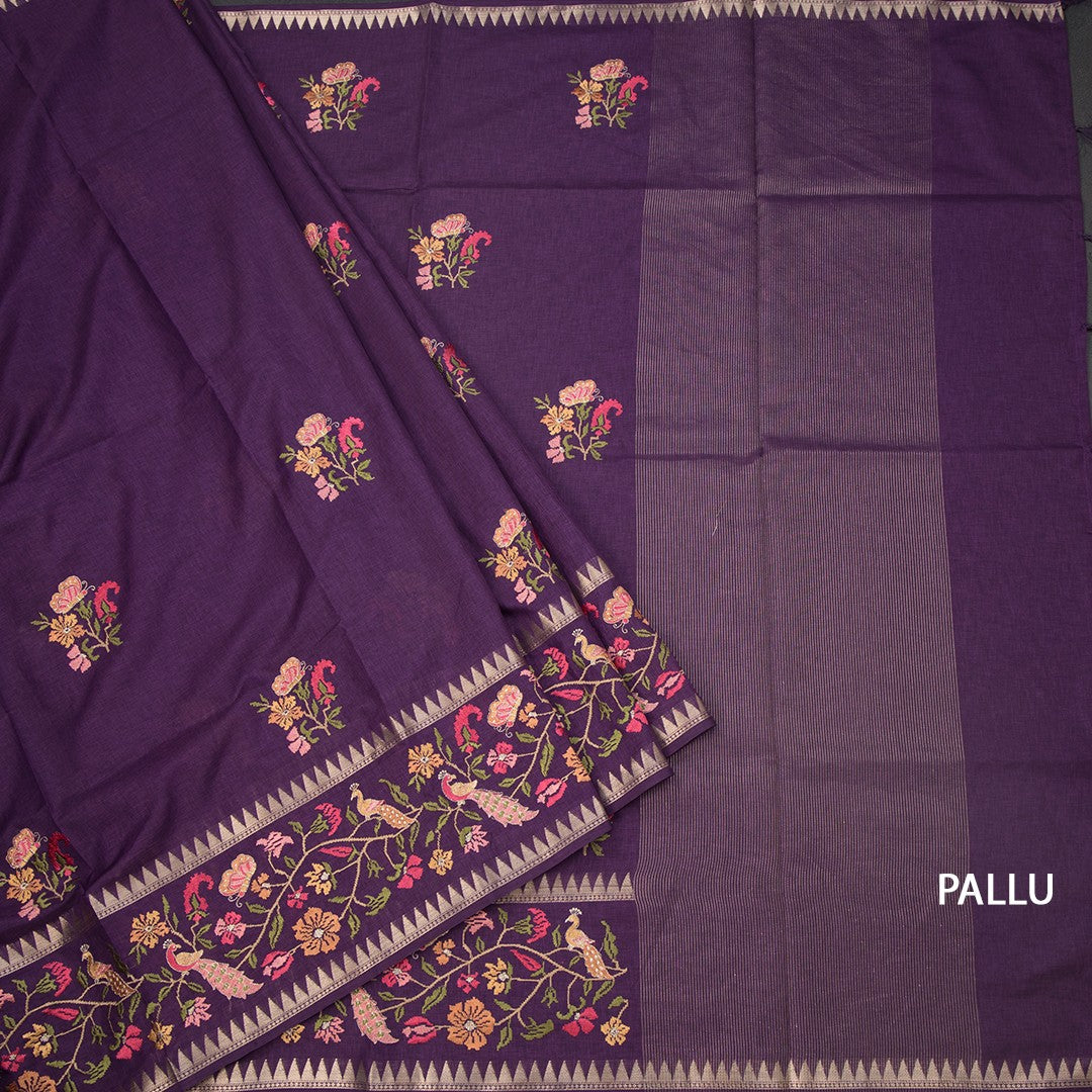 RTSR42206-3-Raw-Silk-Dark-Purple-Floral-Thread-Work-Saree-pallu