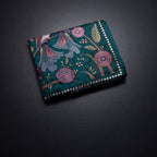 RTSR42212-1-Raw-Silk-Peacock-Green-Thread-Work-Saree-With-Birds-Design-fold