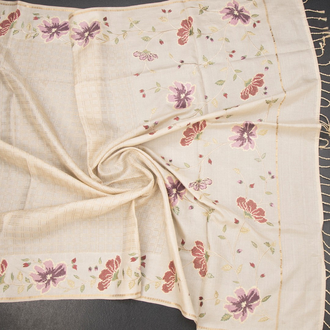 RTSR42214-5-Raw-Silk-Cream-Zari-Checked-Saree-And-Floral-Thread-Border-crush