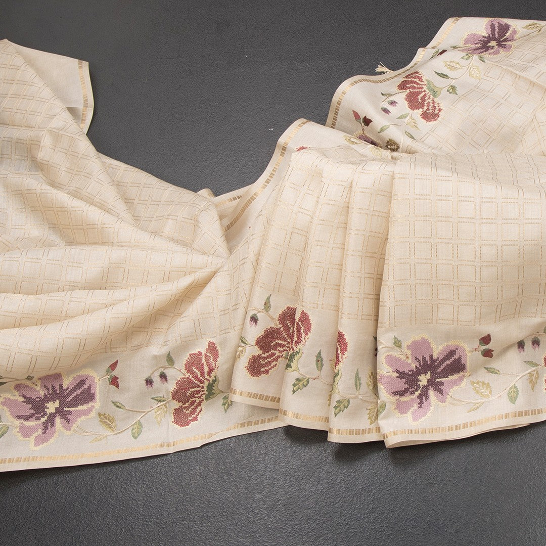 RTSR42214-Raw-Silk-Cream-Zari-Checked-Saree-And-Floral-Thread-Border-main