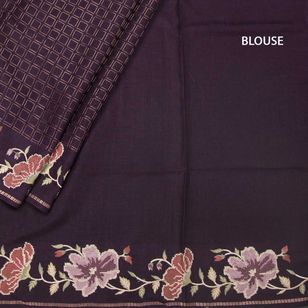 RTSR42219-4-Raw-Silk-Dark-Brown-Zari-Checked-Saree-And-Floral-Thread-Border-blouse