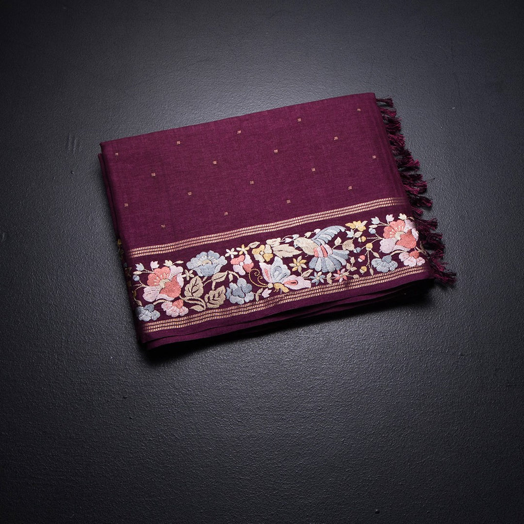 RTSR42262-1-Raw-Silk-Wine-Colour-Saree-With-Zari-Buttas-And-Thread-Border-fold