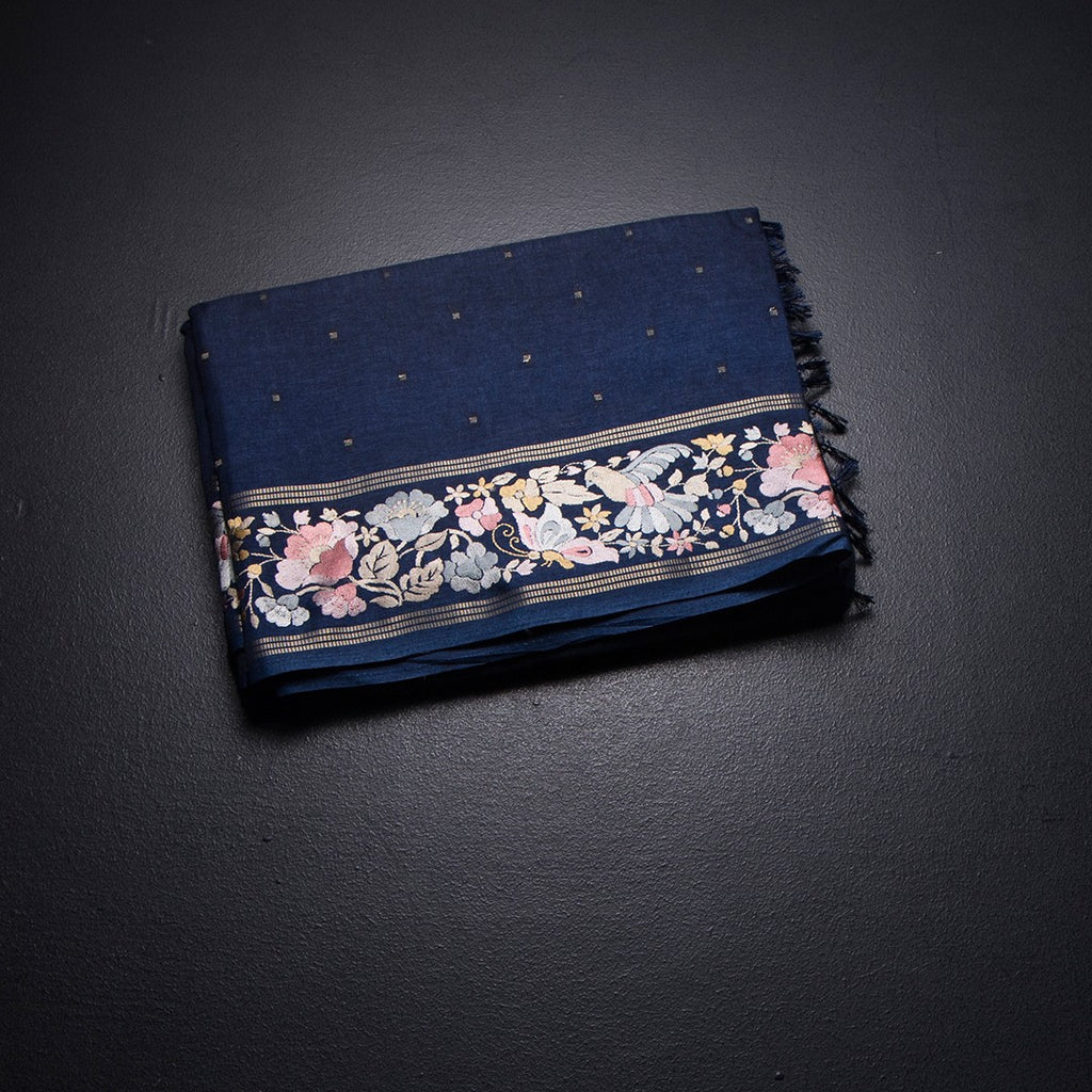 RTSR42267-1-Raw-Silk-Navy-Blue-Saree-With-Zari-Buttas-And-Thread-Border-fold