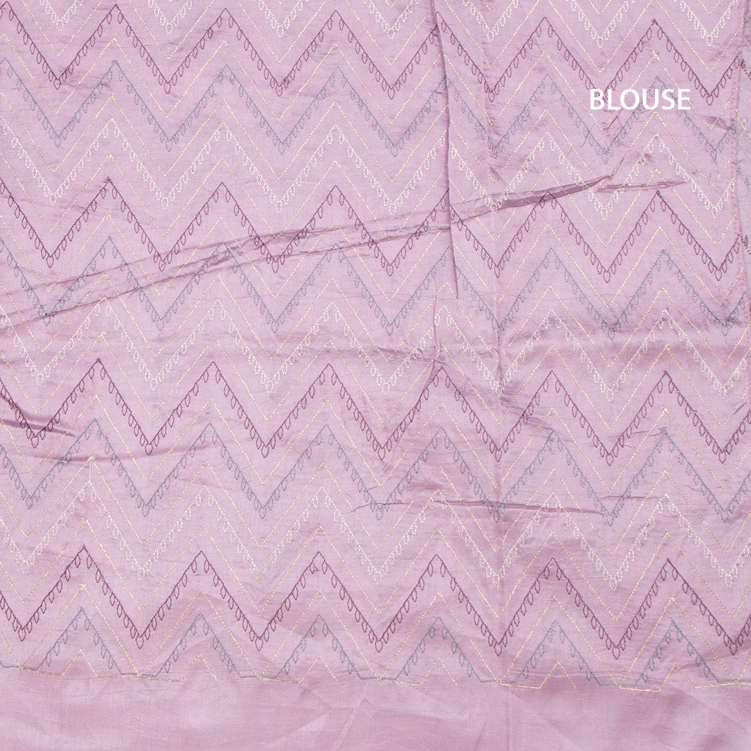 RTSR42282-3-Raw-Silk-Lavender-Thread-Work-Saree-With-Birds-Design-02-blouse