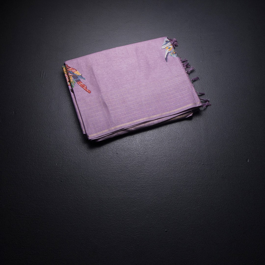 RTSR42294-1-Raw-Silk-Lavender-Thread-Work-Saree-With-Birds-Design-03-fold
