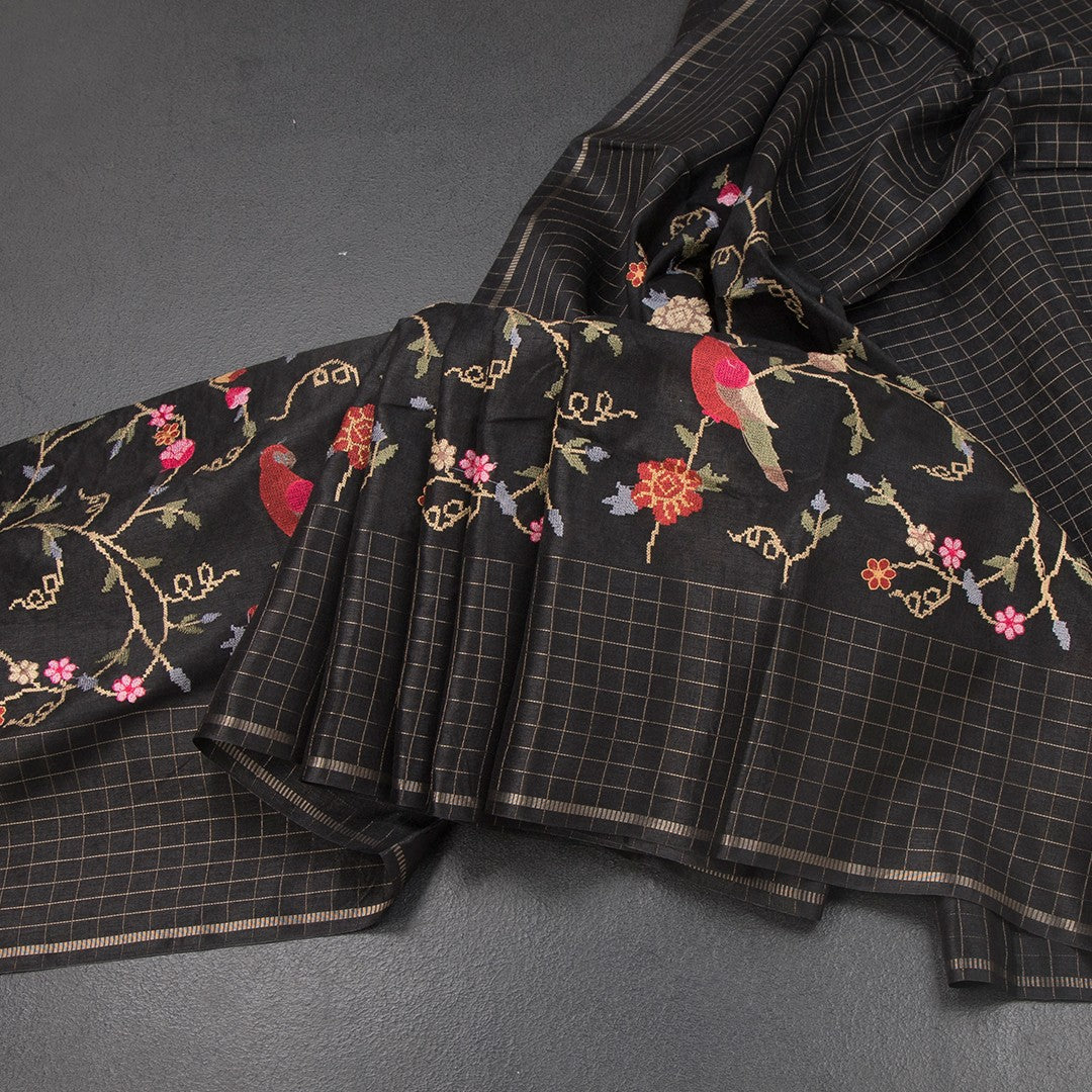 RTSR42300-Raw-Silk-Black-Thread-Work-Saree-With-Birds-Design-02-main