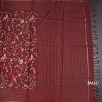 RTSR42301-2-Raw-Silk-Maroon-Thread-Work-Saree-With-Birds-Design-02-pallu