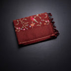 RTSR42303-1-Raw-Silk-Rust-Brown-Thread-Work-Saree-With-Birds-Design-fold