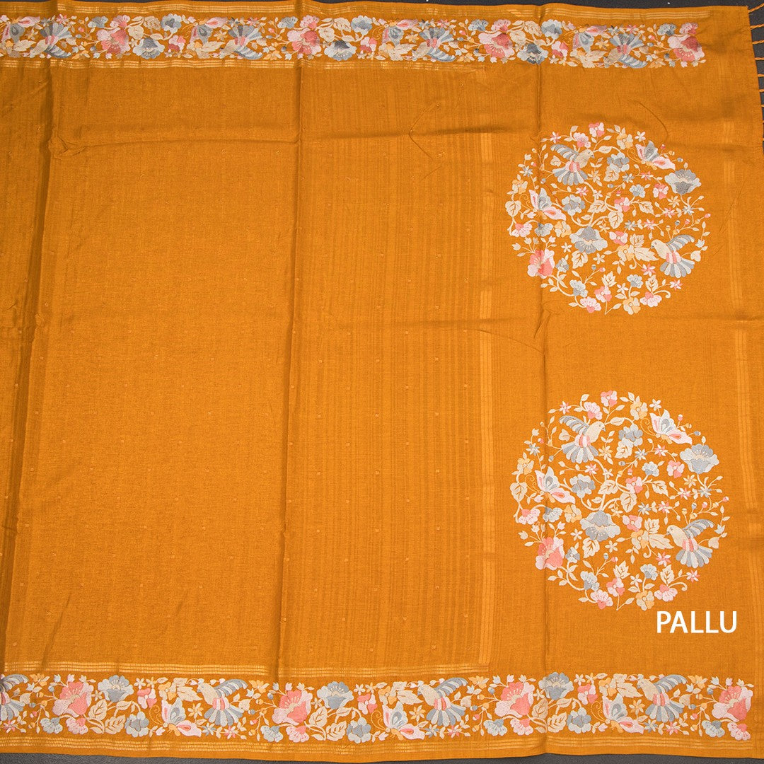 RTSR42307-2-Raw-Silk-Mango-Yellow-Saree-With-Zari-Buttas-And-Thread-Border-02-pallu