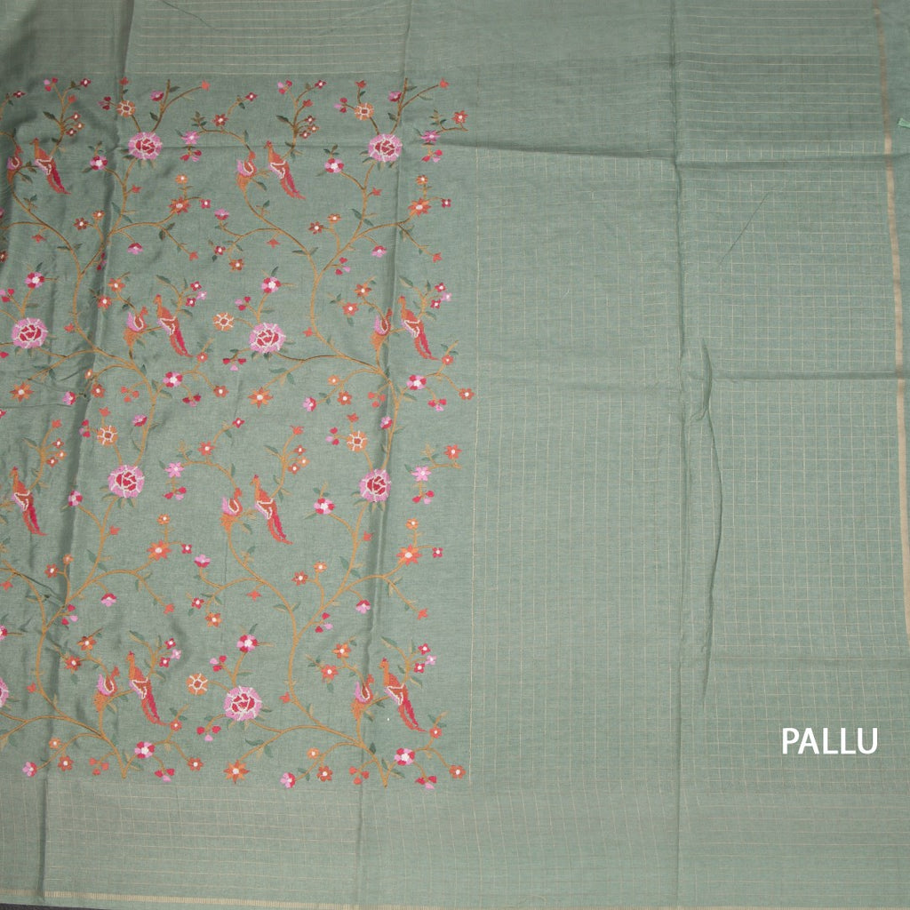 RTSR42310-2-Raw-Silk-Pista-Green-Thread-Work-Saree-With-Birds-Design-03-pallu
