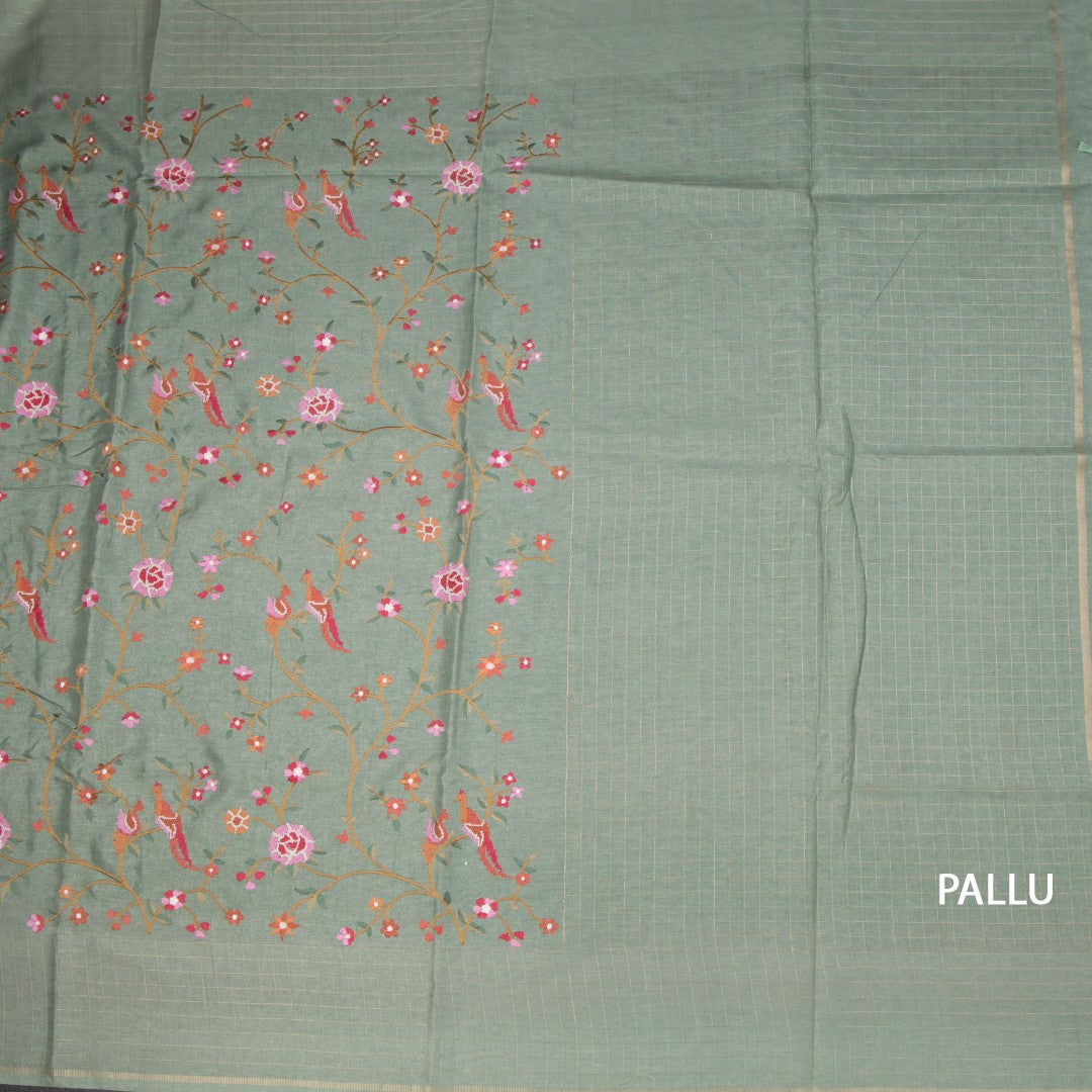 RTSR42310-2-Raw-Silk-Pista-Green-Thread-Work-Saree-With-Birds-Design-03-pallu