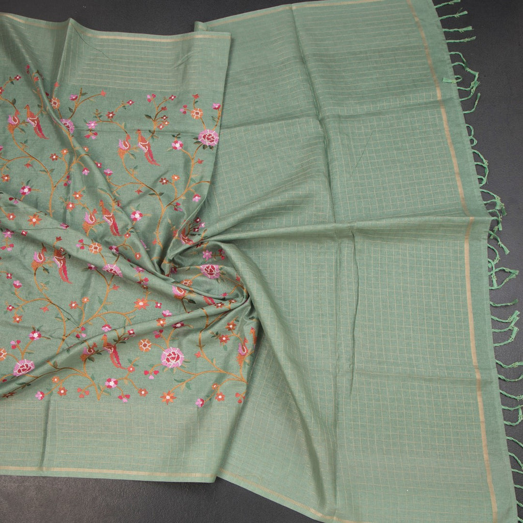 RTSR42310-4-Raw-Silk-Pista-Green-Thread-Work-Saree-With-Birds-Design-03-crush