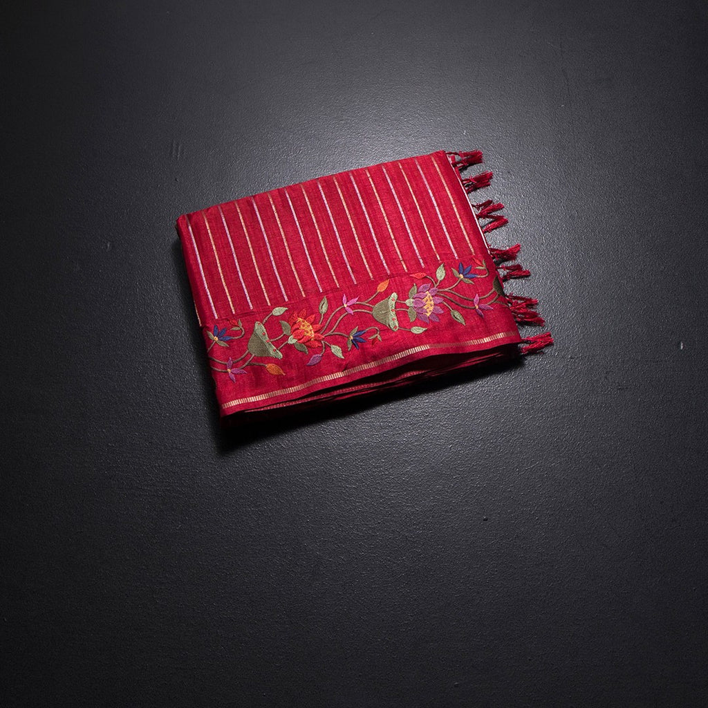 RTSR42322-1-Raw-Silk-Red-Zari-Stripes-Saree-And-Thread-Border-02-fold