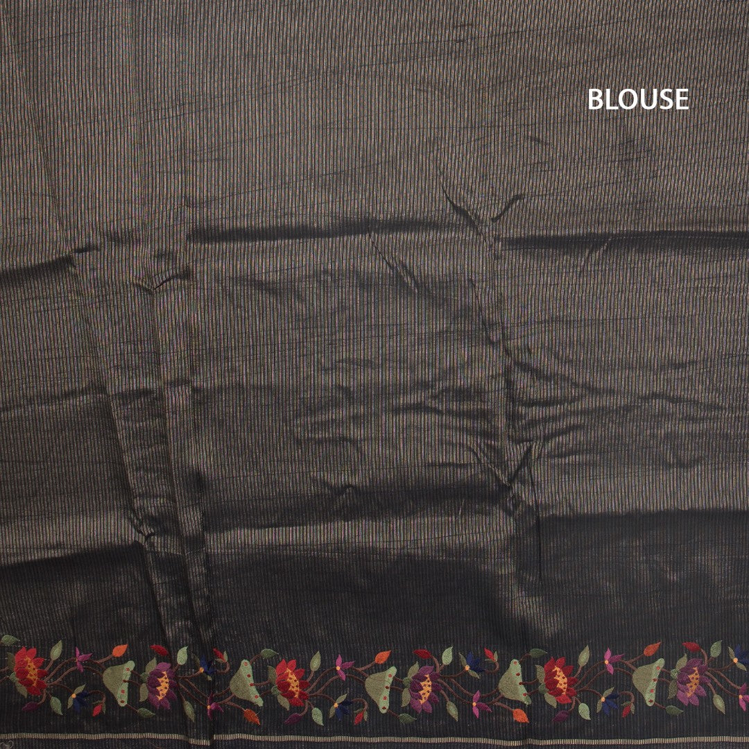RTSR42323-3-Raw-Silk-Black-Zari-Stripes-Saree-And-Thread-Border-02-blouse