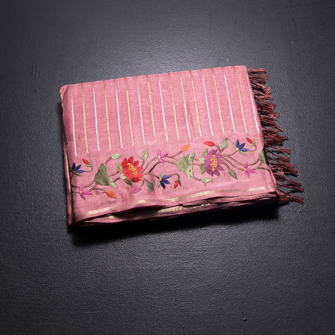 RTSR42328-1-Raw-Silk-Peach-Zari-Stripes-Saree-And-Thread-Border-04-fold