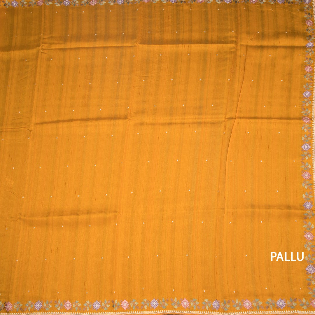 RTSR42334-2-Raw-Silk-Mango-Yellow-Saree-With-Zari-buttas-And-Thread-Border-03-pallu