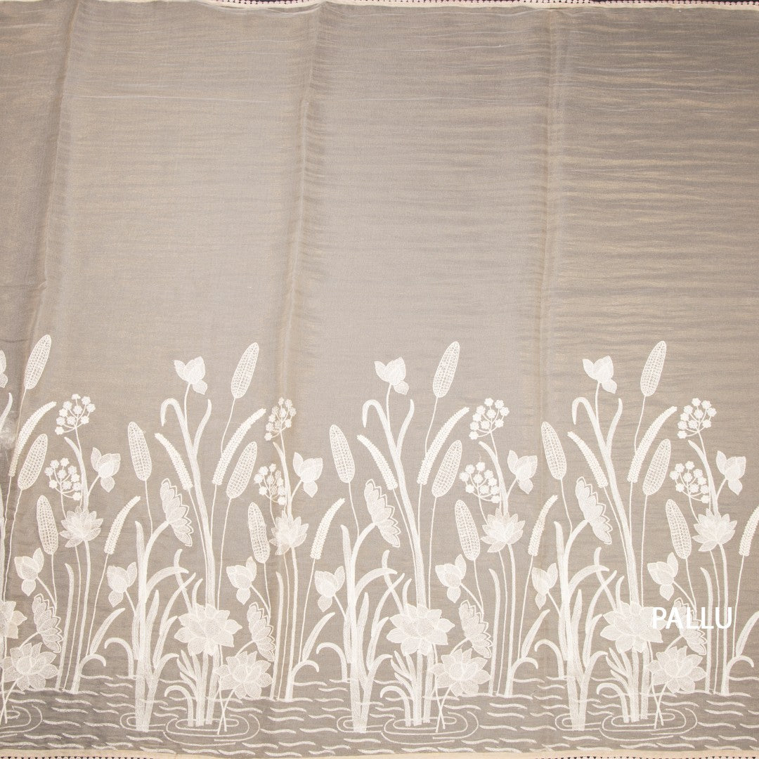 RTSR42357-2-Organza-Cream-Floral-Thread-Work-Saree-04-pallu