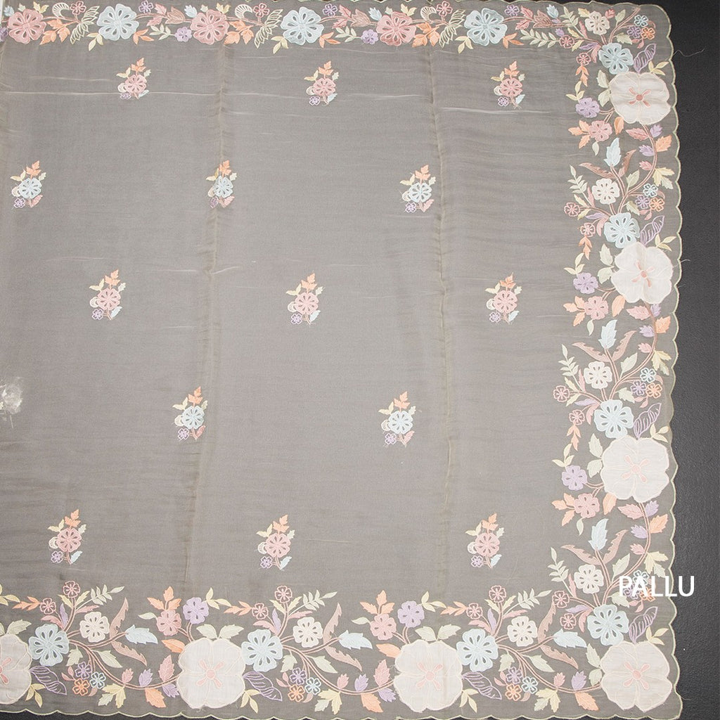 RTSR42367-2-Organza-Cream-Floral-Thread-Work-Saree-05-pallu