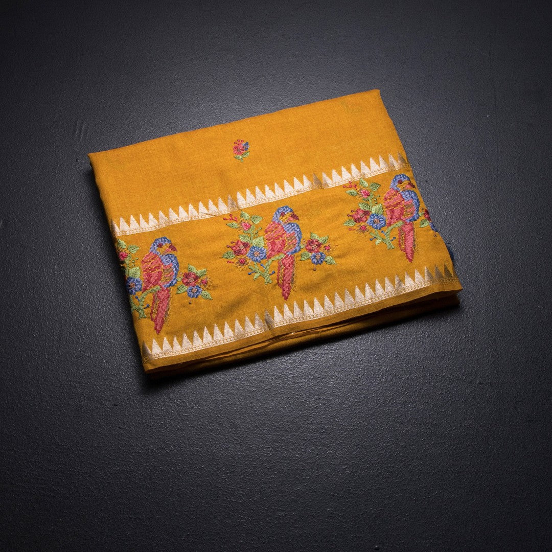 RTSR42457-1-Raw-Silk-Mango-Yellow-Thread-Work-Saree-03-fold