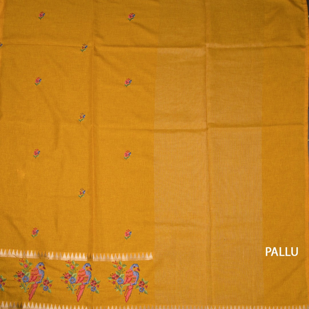 RTSR42457-2-Raw-Silk-Mango-Yellow-Thread-Work-Saree-03-pallu