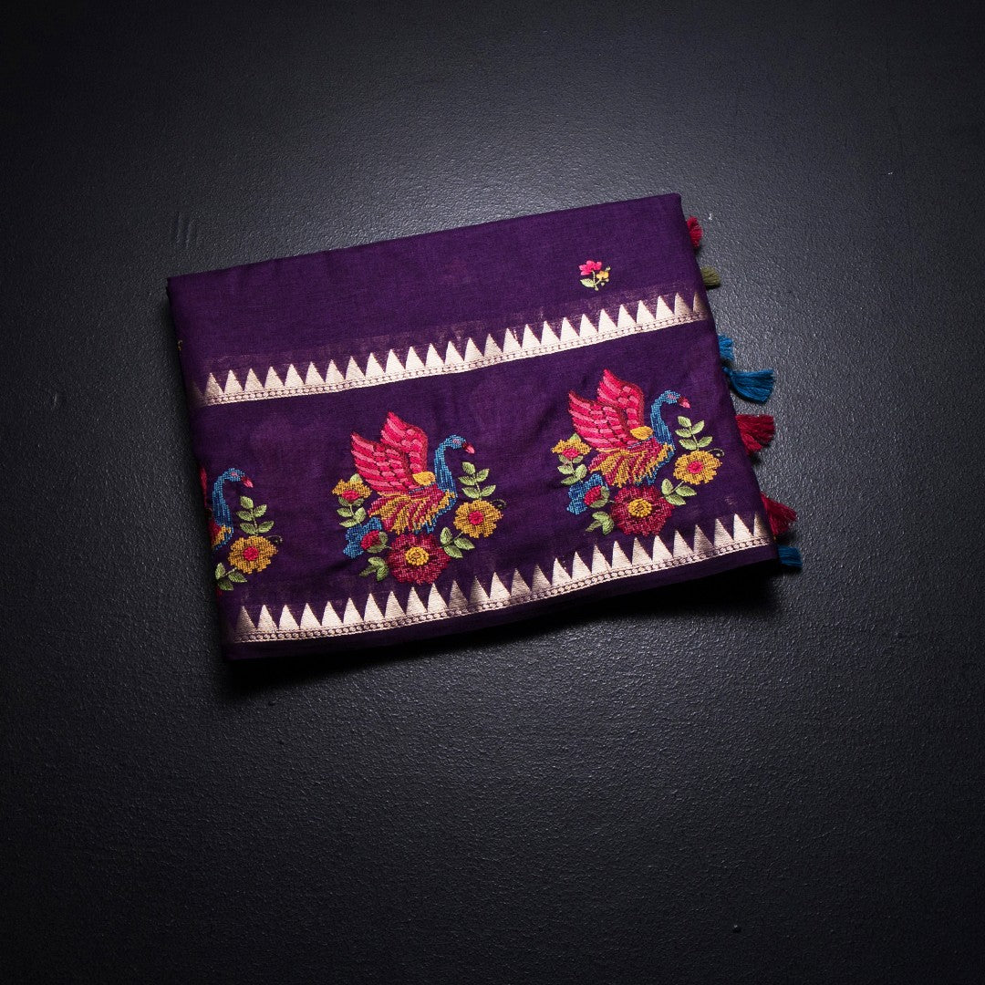 RTSR42460-1-Raw-Silk-Dark-Purple-Thread-Work-Saree-fold