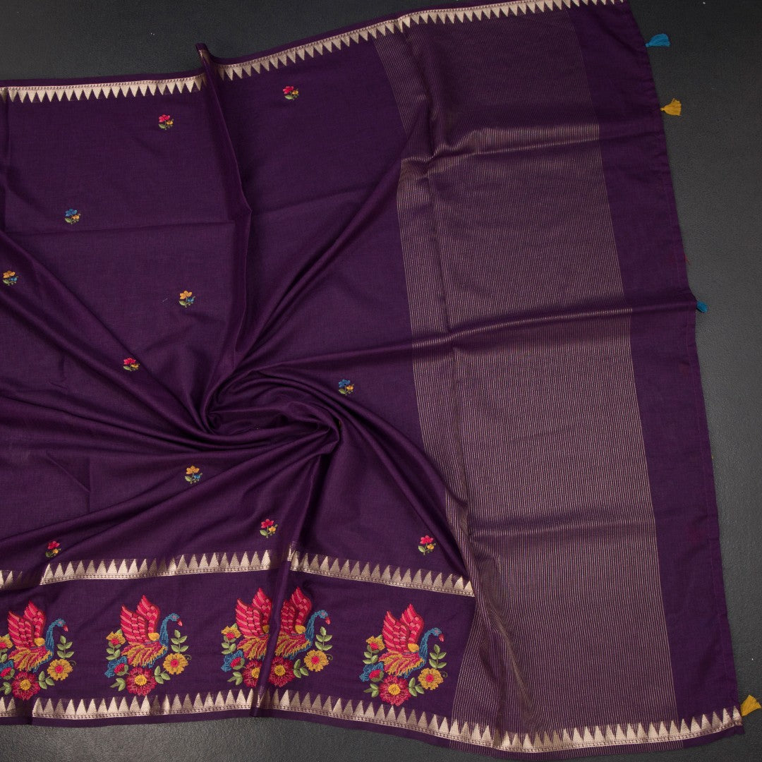 RTSR42460-4-Raw-Silk-Dark-Purple-Thread-Work-Saree-crush