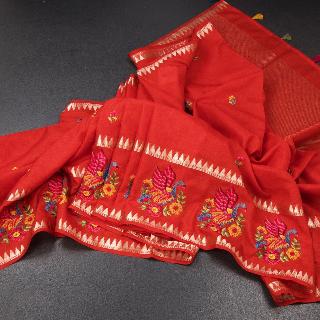 RTSR42463-Raw-Silk-Red-Thread-Work-Saree-02-main